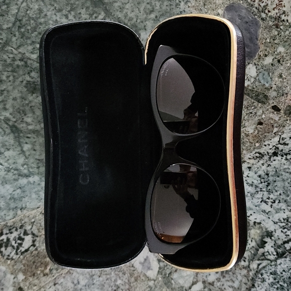Authentic CHANEL Retro Sunglasses - Picture 12 of 16